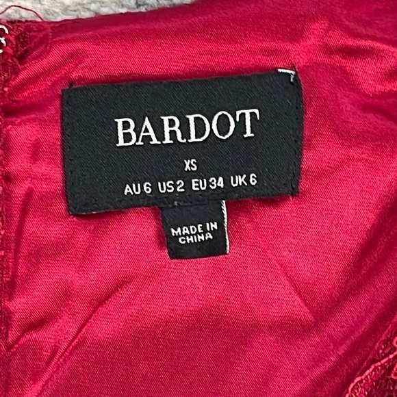 NWT Bardot Kira Red Button Front Lace Mini Dress Puff Sleeve V Neck Sz 2 - Picture 6 of 13